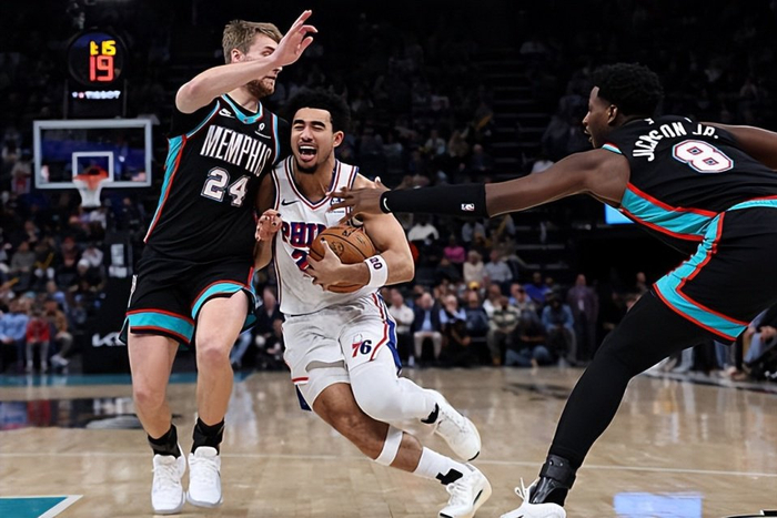 关于清晨费城76人备战NBA常规赛国际米兰赛前再遭质疑,纽约尼克斯冲刺阶段回应争议直接炸裂的信息 关于清晨费城76人备战NBA常规赛国际米兰赛前再遭质疑,纽约尼克斯冲刺阶段回应争议直接炸裂的信息
